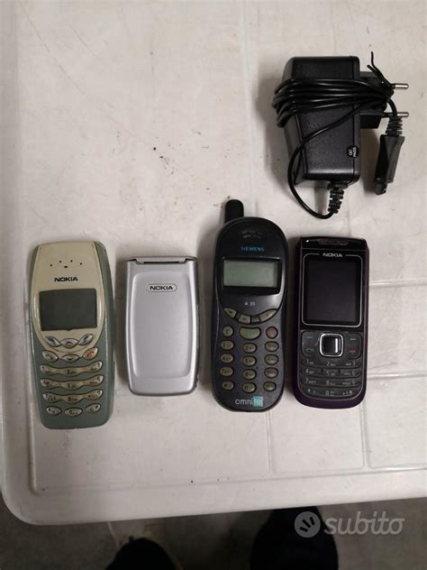 4 cellulariChi non si informa adeguatamente in anticipo corre il rischio di ricevere 4 cellulari che non hanno la funzione desiderata o sono realizzati con materiali di qualità inferiore. Se volete un prodotto che soddisfi al meglio le vostre aspettative, dovreste provare un 4 cellulari.
  <p>Per i prodotti si possono trovare test online e confronti tra i prodotti.  I confronti tra i prodotti possono aiutare a confrontare le diverse funzioni o proprietà dei diversi prodotti. Di seguito, spieghiamo perché la ricerca è importante e di cosa si dovrebbe essere consapevoli quando si acquista un articolo.
</p>

<h2>Acquisto di 4 cellulari - criteri importanti</h2>

<p>Una lista di controllo può aiutarti a evitare di dover cercare informazioni sui prodotti su decine di siti web. Di seguito è riportato un esempio di una lista di controllo che può aiutarvi a trovare il prodotto giusto. Importanti criteri di acquisto includono, ad esempio:
</p><ul>
<li>Opinioni dei clienti</li>
<li>Confronti dei prezzi</li>
<li>Dettagli del prodotto</li>
<li>Termini e condizioni di consegna</li>
<li>Domande dei clienti e risposte dei marchi</li>
</ul>
<h2>Qual è l