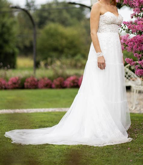 Abito sposa usatoChi non si informa adeguatamente in anticipo corre il rischio di ricevere abito sposa usato che non hanno la funzione desiderata o sono realizzati con materiali di qualità inferiore. Se volete un prodotto che soddisfi al meglio le vostre aspettative, dovreste provare un abito sposa usato.
  <p>Per i prodotti si possono trovare test online e confronti tra i prodotti.  I confronti tra i prodotti possono aiutare a confrontare le diverse funzioni o proprietà dei diversi prodotti. Di seguito, spieghiamo perché la ricerca è importante e di cosa si dovrebbe essere consapevoli quando si acquista un articolo.
</p>

<h2>Acquisto di Abito sposa usato - criteri importanti</h2>

<p>Una lista di controllo può aiutarti a evitare di dover cercare informazioni sui prodotti su decine di siti web. Di seguito è riportato un esempio di una lista di controllo che può aiutarvi a trovare il prodotto giusto. Importanti criteri di acquisto includono, ad esempio:
</p><ul>
<li>Opinioni dei clienti</li>
<li>Confronti dei prezzi</li>
<li>Dettagli del prodotto</li>
<li>Termini e condizioni di consegna</li>
<li>Domande dei clienti e risposte dei marchi</li>
</ul>
<h2>Qual è l