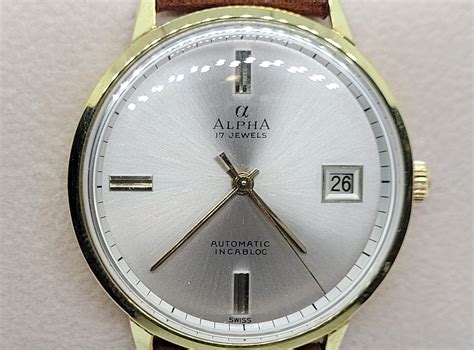 Alpha watchChi non si informa adeguatamente in anticipo corre il rischio di ricevere alpha watch che non hanno la funzione desiderata o sono realizzati con materiali di qualità inferiore. Se volete un prodotto che soddisfi al meglio le vostre aspettative, dovreste provare un alpha watch.
  <p>Per i prodotti si possono trovare test online e confronti tra i prodotti.  I confronti tra i prodotti possono aiutare a confrontare le diverse funzioni o proprietà dei diversi prodotti. Di seguito, spieghiamo perché la ricerca è importante e di cosa si dovrebbe essere consapevoli quando si acquista un articolo.
</p>

<h2>Acquisto di Alpha watch - criteri importanti</h2>

<p>Una lista di controllo può aiutarti a evitare di dover cercare informazioni sui prodotti su decine di siti web. Di seguito è riportato un esempio di una lista di controllo che può aiutarvi a trovare il prodotto giusto. Importanti criteri di acquisto includono, ad esempio:
</p><ul>
<li>Opinioni dei clienti</li>
<li>Confronti dei prezzi</li>
<li>Dettagli del prodotto</li>
<li>Termini e condizioni di consegna</li>
<li>Domande dei clienti e risposte dei marchi</li>
</ul>
<h2>Qual è l