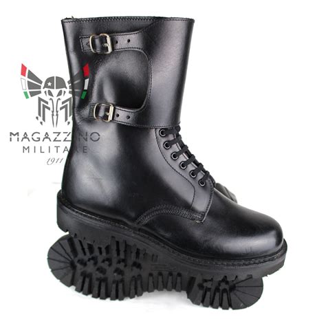 Anfibi militari 44Chi non si informa adeguatamente in anticipo corre il rischio di ricevere anfibi militari 44 che non hanno la funzione desiderata o sono realizzati con materiali di qualità inferiore. Se volete un prodotto che soddisfi al meglio le vostre aspettative, dovreste provare un anfibi militari 44.
  <p>Per i prodotti si possono trovare test online e confronti tra i prodotti.  I confronti tra i prodotti possono aiutare a confrontare le diverse funzioni o proprietà dei diversi prodotti. Di seguito, spieghiamo perché la ricerca è importante e di cosa si dovrebbe essere consapevoli quando si acquista un articolo.
</p>

<h2>Acquisto di Anfibi militari 44 - criteri importanti</h2>

<p>Una lista di controllo può aiutarti a evitare di dover cercare informazioni sui prodotti su decine di siti web. Di seguito è riportato un esempio di una lista di controllo che può aiutarvi a trovare il prodotto giusto. Importanti criteri di acquisto includono, ad esempio:
</p><ul>
<li>Opinioni dei clienti</li>
<li>Confronti dei prezzi</li>
<li>Dettagli del prodotto</li>
<li>Termini e condizioni di consegna</li>
<li>Domande dei clienti e risposte dei marchi</li>
</ul>
<h2>Qual è l