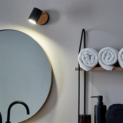 Applique bagnoChi non si informa adeguatamente in anticipo corre il rischio di ricevere applique bagno che non hanno la funzione desiderata o sono realizzati con materiali di qualità inferiore. Se volete un prodotto che soddisfi al meglio le vostre aspettative, dovreste provare un applique bagno.
  <p>Per i prodotti si possono trovare test online e confronti tra i prodotti.  I confronti tra i prodotti possono aiutare a confrontare le diverse funzioni o proprietà dei diversi prodotti. Di seguito, spieghiamo perché la ricerca è importante e di cosa si dovrebbe essere consapevoli quando si acquista un articolo.
</p>

<h2>Acquisto di Applique bagno - criteri importanti</h2>

<p>Una lista di controllo può aiutarti a evitare di dover cercare informazioni sui prodotti su decine di siti web. Di seguito è riportato un esempio di una lista di controllo che può aiutarvi a trovare il prodotto giusto. Importanti criteri di acquisto includono, ad esempio:
</p><ul>
<li>Opinioni dei clienti</li>
<li>Confronti dei prezzi</li>
<li>Dettagli del prodotto</li>
<li>Termini e condizioni di consegna</li>
<li>Domande dei clienti e risposte dei marchi</li>
</ul>
<h2>Qual è l