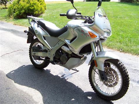 Aprilia pegaso cubeChi non si informa adeguatamente in anticipo corre il rischio di ricevere aprilia pegaso cube che non hanno la funzione desiderata o sono realizzati con materiali di qualità inferiore. Se volete un prodotto che soddisfi al meglio le vostre aspettative, dovreste provare un aprilia pegaso cube.
  <p>Per i prodotti si possono trovare test online e confronti tra i prodotti.  I confronti tra i prodotti possono aiutare a confrontare le diverse funzioni o proprietà dei diversi prodotti. Di seguito, spieghiamo perché la ricerca è importante e di cosa si dovrebbe essere consapevoli quando si acquista un articolo.
</p>

<h2>Acquisto di Aprilia pegaso cube - criteri importanti</h2>

<p>Una lista di controllo può aiutarti a evitare di dover cercare informazioni sui prodotti su decine di siti web. Di seguito è riportato un esempio di una lista di controllo che può aiutarvi a trovare il prodotto giusto. Importanti criteri di acquisto includono, ad esempio:
</p><ul>
<li>Opinioni dei clienti</li>
<li>Confronti dei prezzi</li>
<li>Dettagli del prodotto</li>
<li>Termini e condizioni di consegna</li>
<li>Domande dei clienti e risposte dei marchi</li>
</ul>
<h2>Qual è l