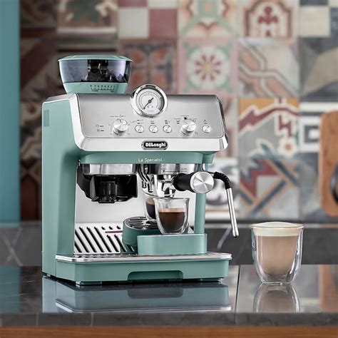 Arte espressoChi non si informa adeguatamente in anticipo corre il rischio di ricevere arte espresso che non hanno la funzione desiderata o sono realizzati con materiali di qualità inferiore. Se volete un prodotto che soddisfi al meglio le vostre aspettative, dovreste provare un arte espresso.
  <p>Per i prodotti si possono trovare test online e confronti tra i prodotti.  I confronti tra i prodotti possono aiutare a confrontare le diverse funzioni o proprietà dei diversi prodotti. Di seguito, spieghiamo perché la ricerca è importante e di cosa si dovrebbe essere consapevoli quando si acquista un articolo.
</p>

<h2>Acquisto di Arte espresso - criteri importanti</h2>

<p>Una lista di controllo può aiutarti a evitare di dover cercare informazioni sui prodotti su decine di siti web. Di seguito è riportato un esempio di una lista di controllo che può aiutarvi a trovare il prodotto giusto. Importanti criteri di acquisto includono, ad esempio:
</p><ul>
<li>Opinioni dei clienti</li>
<li>Confronti dei prezzi</li>
<li>Dettagli del prodotto</li>
<li>Termini e condizioni di consegna</li>
<li>Domande dei clienti e risposte dei marchi</li>
</ul>
<h2>Qual è l