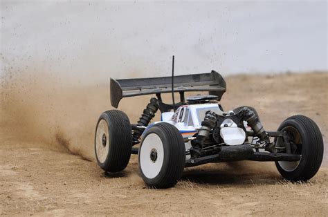 Auto 1 8 off roadChi non si informa adeguatamente in anticipo corre il rischio di ricevere auto 1 8 off road che non hanno la funzione desiderata o sono realizzati con materiali di qualità inferiore. Se volete un prodotto che soddisfi al meglio le vostre aspettative, dovreste provare un auto 1 8 off road.
  <p>Per i prodotti si possono trovare test online e confronti tra i prodotti.  I confronti tra i prodotti possono aiutare a confrontare le diverse funzioni o proprietà dei diversi prodotti. Di seguito, spieghiamo perché la ricerca è importante e di cosa si dovrebbe essere consapevoli quando si acquista un articolo.
</p>

<h2>Acquisto di Auto 1 8 off road - criteri importanti</h2>

<p>Una lista di controllo può aiutarti a evitare di dover cercare informazioni sui prodotti su decine di siti web. Di seguito è riportato un esempio di una lista di controllo che può aiutarvi a trovare il prodotto giusto. Importanti criteri di acquisto includono, ad esempio:
</p><ul>
<li>Opinioni dei clienti</li>
<li>Confronti dei prezzi</li>
<li>Dettagli del prodotto</li>
<li>Termini e condizioni di consegna</li>
<li>Domande dei clienti e risposte dei marchi</li>
</ul>
<h2>Qual è l