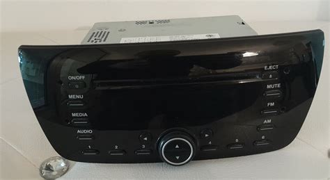 Autoradio dobloChi non si informa adeguatamente in anticipo corre il rischio di ricevere autoradio doblo che non hanno la funzione desiderata o sono realizzati con materiali di qualità inferiore. Se volete un prodotto che soddisfi al meglio le vostre aspettative, dovreste provare un autoradio doblo.
  <p>Per i prodotti si possono trovare test online e confronti tra i prodotti.  I confronti tra i prodotti possono aiutare a confrontare le diverse funzioni o proprietà dei diversi prodotti. Di seguito, spieghiamo perché la ricerca è importante e di cosa si dovrebbe essere consapevoli quando si acquista un articolo.
</p>

<h2>Acquisto di Autoradio doblo - criteri importanti</h2>

<p>Una lista di controllo può aiutarti a evitare di dover cercare informazioni sui prodotti su decine di siti web. Di seguito è riportato un esempio di una lista di controllo che può aiutarvi a trovare il prodotto giusto. Importanti criteri di acquisto includono, ad esempio:
</p><ul>
<li>Opinioni dei clienti</li>
<li>Confronti dei prezzi</li>
<li>Dettagli del prodotto</li>
<li>Termini e condizioni di consegna</li>
<li>Domande dei clienti e risposte dei marchi</li>
</ul>
<h2>Qual è l