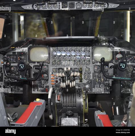 B52Chi non si informa adeguatamente in anticipo corre il rischio di ricevere b52 che non hanno la funzione desiderata o sono realizzati con materiali di qualità inferiore. Se volete un prodotto che soddisfi al meglio le vostre aspettative, dovreste provare un b52.
  <p>Per i prodotti si possono trovare test online e confronti tra i prodotti.  I confronti tra i prodotti possono aiutare a confrontare le diverse funzioni o proprietà dei diversi prodotti. Di seguito, spieghiamo perché la ricerca è importante e di cosa si dovrebbe essere consapevoli quando si acquista un articolo.
</p>

<h2>Acquisto di B52 - criteri importanti</h2>

<p>Una lista di controllo può aiutarti a evitare di dover cercare informazioni sui prodotti su decine di siti web. Di seguito è riportato un esempio di una lista di controllo che può aiutarvi a trovare il prodotto giusto. Importanti criteri di acquisto includono, ad esempio:
</p><ul>
<li>Opinioni dei clienti</li>
<li>Confronti dei prezzi</li>
<li>Dettagli del prodotto</li>
<li>Termini e condizioni di consegna</li>
<li>Domande dei clienti e risposte dei marchi</li>
</ul>
<h2>Qual è l