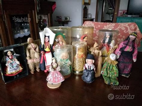Bambole souvenir anniChi non si informa adeguatamente in anticipo corre il rischio di ricevere bambole souvenir anni che non hanno la funzione desiderata o sono realizzati con materiali di qualità inferiore. Se volete un prodotto che soddisfi al meglio le vostre aspettative, dovreste provare un bambole souvenir anni.
  <p>Per i prodotti si possono trovare test online e confronti tra i prodotti.  I confronti tra i prodotti possono aiutare a confrontare le diverse funzioni o proprietà dei diversi prodotti. Di seguito, spieghiamo perché la ricerca è importante e di cosa si dovrebbe essere consapevoli quando si acquista un articolo.
</p>

<h2>Acquisto di Bambole souvenir anni - criteri importanti</h2>

<p>Una lista di controllo può aiutarti a evitare di dover cercare informazioni sui prodotti su decine di siti web. Di seguito è riportato un esempio di una lista di controllo che può aiutarvi a trovare il prodotto giusto. Importanti criteri di acquisto includono, ad esempio:
</p><ul>
<li>Opinioni dei clienti</li>
<li>Confronti dei prezzi</li>
<li>Dettagli del prodotto</li>
<li>Termini e condizioni di consegna</li>
<li>Domande dei clienti e risposte dei marchi</li>
</ul>
<h2>Qual è l