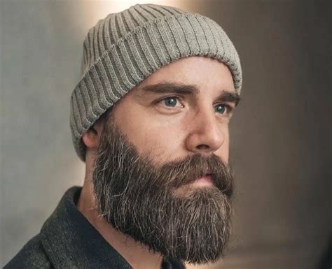 Barba lungaChi non si informa adeguatamente in anticipo corre il rischio di ricevere barba lunga che non hanno la funzione desiderata o sono realizzati con materiali di qualità inferiore. Se volete un prodotto che soddisfi al meglio le vostre aspettative, dovreste provare un barba lunga.
  <p>Per i prodotti si possono trovare test online e confronti tra i prodotti.  I confronti tra i prodotti possono aiutare a confrontare le diverse funzioni o proprietà dei diversi prodotti. Di seguito, spieghiamo perché la ricerca è importante e di cosa si dovrebbe essere consapevoli quando si acquista un articolo.
</p>

<h2>Acquisto di Barba lunga - criteri importanti</h2>

<p>Una lista di controllo può aiutarti a evitare di dover cercare informazioni sui prodotti su decine di siti web. Di seguito è riportato un esempio di una lista di controllo che può aiutarvi a trovare il prodotto giusto. Importanti criteri di acquisto includono, ad esempio:
</p><ul>
<li>Opinioni dei clienti</li>
<li>Confronti dei prezzi</li>
<li>Dettagli del prodotto</li>
<li>Termini e condizioni di consegna</li>
<li>Domande dei clienti e risposte dei marchi</li>
</ul>
<h2>Qual è l