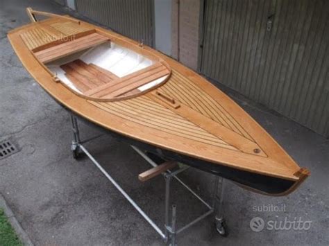 Barche a vela in legnoChi non si informa adeguatamente in anticipo corre il rischio di ricevere barche a vela in legno che non hanno la funzione desiderata o sono realizzati con materiali di qualità inferiore. Se volete un prodotto che soddisfi al meglio le vostre aspettative, dovreste provare un barche a vela in legno.
  <p>Per i prodotti si possono trovare test online e confronti tra i prodotti.  I confronti tra i prodotti possono aiutare a confrontare le diverse funzioni o proprietà dei diversi prodotti. Di seguito, spieghiamo perché la ricerca è importante e di cosa si dovrebbe essere consapevoli quando si acquista un articolo.
</p>

<h2>Acquisto di Barche a vela in legno - criteri importanti</h2>

<p>Una lista di controllo può aiutarti a evitare di dover cercare informazioni sui prodotti su decine di siti web. Di seguito è riportato un esempio di una lista di controllo che può aiutarvi a trovare il prodotto giusto. Importanti criteri di acquisto includono, ad esempio:
</p><ul>
<li>Opinioni dei clienti</li>
<li>Confronti dei prezzi</li>
<li>Dettagli del prodotto</li>
<li>Termini e condizioni di consegna</li>
<li>Domande dei clienti e risposte dei marchi</li>
</ul>
<h2>Qual è l
