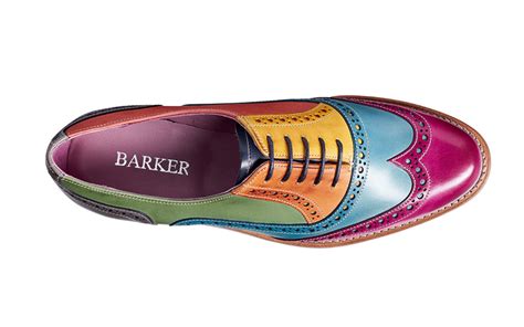 Barker scarpeChi non si informa adeguatamente in anticipo corre il rischio di ricevere barker scarpe che non hanno la funzione desiderata o sono realizzati con materiali di qualità inferiore. Se volete un prodotto che soddisfi al meglio le vostre aspettative, dovreste provare un barker scarpe.
  <p>Per i prodotti si possono trovare test online e confronti tra i prodotti.  I confronti tra i prodotti possono aiutare a confrontare le diverse funzioni o proprietà dei diversi prodotti. Di seguito, spieghiamo perché la ricerca è importante e di cosa si dovrebbe essere consapevoli quando si acquista un articolo.
</p>

<h2>Acquisto di Barker scarpe - criteri importanti</h2>

<p>Una lista di controllo può aiutarti a evitare di dover cercare informazioni sui prodotti su decine di siti web. Di seguito è riportato un esempio di una lista di controllo che può aiutarvi a trovare il prodotto giusto. Importanti criteri di acquisto includono, ad esempio:
</p><ul>
<li>Opinioni dei clienti</li>
<li>Confronti dei prezzi</li>
<li>Dettagli del prodotto</li>
<li>Termini e condizioni di consegna</li>
<li>Domande dei clienti e risposte dei marchi</li>
</ul>
<h2>Qual è l