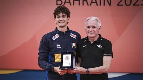 BartolucciChi non si informa adeguatamente in anticipo corre il rischio di ricevere bartolucci che non hanno la funzione desiderata o sono realizzati con materiali di qualità inferiore. Se volete un prodotto che soddisfi al meglio le vostre aspettative, dovreste provare un bartolucci.
  <p>Per i prodotti si possono trovare test online e confronti tra i prodotti.  I confronti tra i prodotti possono aiutare a confrontare le diverse funzioni o proprietà dei diversi prodotti. Di seguito, spieghiamo perché la ricerca è importante e di cosa si dovrebbe essere consapevoli quando si acquista un articolo.
</p>

<h2>Acquisto di Bartolucci - criteri importanti</h2>

<p>Una lista di controllo può aiutarti a evitare di dover cercare informazioni sui prodotti su decine di siti web. Di seguito è riportato un esempio di una lista di controllo che può aiutarvi a trovare il prodotto giusto. Importanti criteri di acquisto includono, ad esempio:
</p><ul>
<li>Opinioni dei clienti</li>
<li>Confronti dei prezzi</li>
<li>Dettagli del prodotto</li>
<li>Termini e condizioni di consegna</li>
<li>Domande dei clienti e risposte dei marchi</li>
</ul>
<h2>Qual è l