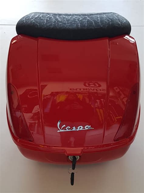 Baule vespaChi non si informa adeguatamente in anticipo corre il rischio di ricevere baule vespa che non hanno la funzione desiderata o sono realizzati con materiali di qualità inferiore. Se volete un prodotto che soddisfi al meglio le vostre aspettative, dovreste provare un baule vespa.
  <p>Per i prodotti si possono trovare test online e confronti tra i prodotti.  I confronti tra i prodotti possono aiutare a confrontare le diverse funzioni o proprietà dei diversi prodotti. Di seguito, spieghiamo perché la ricerca è importante e di cosa si dovrebbe essere consapevoli quando si acquista un articolo.
</p>

<h2>Acquisto di Baule vespa - criteri importanti</h2>

<p>Una lista di controllo può aiutarti a evitare di dover cercare informazioni sui prodotti su decine di siti web. Di seguito è riportato un esempio di una lista di controllo che può aiutarvi a trovare il prodotto giusto. Importanti criteri di acquisto includono, ad esempio:
</p><ul>
<li>Opinioni dei clienti</li>
<li>Confronti dei prezzi</li>
<li>Dettagli del prodotto</li>
<li>Termini e condizioni di consegna</li>
<li>Domande dei clienti e risposte dei marchi</li>
</ul>
<h2>Qual è l