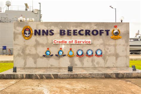 BeecroftChi non si informa adeguatamente in anticipo corre il rischio di ricevere beecroft che non hanno la funzione desiderata o sono realizzati con materiali di qualità inferiore. Se volete un prodotto che soddisfi al meglio le vostre aspettative, dovreste provare un beecroft.
  <p>Per i prodotti si possono trovare test online e confronti tra i prodotti.  I confronti tra i prodotti possono aiutare a confrontare le diverse funzioni o proprietà dei diversi prodotti. Di seguito, spieghiamo perché la ricerca è importante e di cosa si dovrebbe essere consapevoli quando si acquista un articolo.
</p>

<h2>Acquisto di Beecroft - criteri importanti</h2>

<p>Una lista di controllo può aiutarti a evitare di dover cercare informazioni sui prodotti su decine di siti web. Di seguito è riportato un esempio di una lista di controllo che può aiutarvi a trovare il prodotto giusto. Importanti criteri di acquisto includono, ad esempio:
</p><ul>
<li>Opinioni dei clienti</li>
<li>Confronti dei prezzi</li>
<li>Dettagli del prodotto</li>
<li>Termini e condizioni di consegna</li>
<li>Domande dei clienti e risposte dei marchi</li>
</ul>
<h2>Qual è l