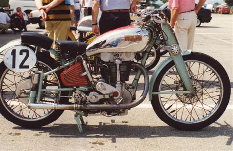 Bianchi 500Chi non si informa adeguatamente in anticipo corre il rischio di ricevere bianchi 500 che non hanno la funzione desiderata o sono realizzati con materiali di qualità inferiore. Se volete un prodotto che soddisfi al meglio le vostre aspettative, dovreste provare un bianchi 500.
  <p>Per i prodotti si possono trovare test online e confronti tra i prodotti.  I confronti tra i prodotti possono aiutare a confrontare le diverse funzioni o proprietà dei diversi prodotti. Di seguito, spieghiamo perché la ricerca è importante e di cosa si dovrebbe essere consapevoli quando si acquista un articolo.
</p>

<h2>Acquisto di Bianchi 500 - criteri importanti</h2>

<p>Una lista di controllo può aiutarti a evitare di dover cercare informazioni sui prodotti su decine di siti web. Di seguito è riportato un esempio di una lista di controllo che può aiutarvi a trovare il prodotto giusto. Importanti criteri di acquisto includono, ad esempio:
</p><ul>
<li>Opinioni dei clienti</li>
<li>Confronti dei prezzi</li>
<li>Dettagli del prodotto</li>
<li>Termini e condizioni di consegna</li>
<li>Domande dei clienti e risposte dei marchi</li>
</ul>
<h2>Qual è l