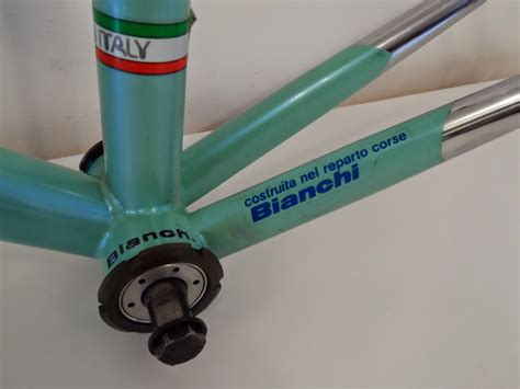 Bianchi reparto corsaChi non si informa adeguatamente in anticipo corre il rischio di ricevere bianchi reparto corsa che non hanno la funzione desiderata o sono realizzati con materiali di qualità inferiore. Se volete un prodotto che soddisfi al meglio le vostre aspettative, dovreste provare un bianchi reparto corsa.
  <p>Per i prodotti si possono trovare test online e confronti tra i prodotti.  I confronti tra i prodotti possono aiutare a confrontare le diverse funzioni o proprietà dei diversi prodotti. Di seguito, spieghiamo perché la ricerca è importante e di cosa si dovrebbe essere consapevoli quando si acquista un articolo.
</p>

<h2>Acquisto di Bianchi reparto corsa - criteri importanti</h2>

<p>Una lista di controllo può aiutarti a evitare di dover cercare informazioni sui prodotti su decine di siti web. Di seguito è riportato un esempio di una lista di controllo che può aiutarvi a trovare il prodotto giusto. Importanti criteri di acquisto includono, ad esempio:
</p><ul>
<li>Opinioni dei clienti</li>
<li>Confronti dei prezzi</li>
<li>Dettagli del prodotto</li>
<li>Termini e condizioni di consegna</li>
<li>Domande dei clienti e risposte dei marchi</li>
</ul>
<h2>Qual è l