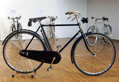 Bici anni 20Chi non si informa adeguatamente in anticipo corre il rischio di ricevere bici anni 20 che non hanno la funzione desiderata o sono realizzati con materiali di qualità inferiore. Se volete un prodotto che soddisfi al meglio le vostre aspettative, dovreste provare un bici anni 20.
  <p>Per i prodotti si possono trovare test online e confronti tra i prodotti.  I confronti tra i prodotti possono aiutare a confrontare le diverse funzioni o proprietà dei diversi prodotti. Di seguito, spieghiamo perché la ricerca è importante e di cosa si dovrebbe essere consapevoli quando si acquista un articolo.
</p>

<h2>Acquisto di Bici anni 20 - criteri importanti</h2>

<p>Una lista di controllo può aiutarti a evitare di dover cercare informazioni sui prodotti su decine di siti web. Di seguito è riportato un esempio di una lista di controllo che può aiutarvi a trovare il prodotto giusto. Importanti criteri di acquisto includono, ad esempio:
</p><ul>
<li>Opinioni dei clienti</li>
<li>Confronti dei prezzi</li>
<li>Dettagli del prodotto</li>
<li>Termini e condizioni di consegna</li>
<li>Domande dei clienti e risposte dei marchi</li>
</ul>
<h2>Qual è l