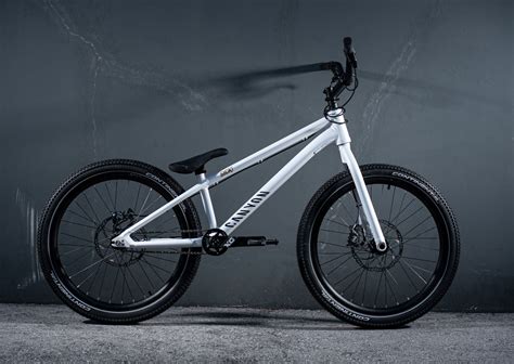 Bici trialChi non si informa adeguatamente in anticipo corre il rischio di ricevere bici trial che non hanno la funzione desiderata o sono realizzati con materiali di qualità inferiore. Se volete un prodotto che soddisfi al meglio le vostre aspettative, dovreste provare un bici trial.
  <p>Per i prodotti si possono trovare test online e confronti tra i prodotti.  I confronti tra i prodotti possono aiutare a confrontare le diverse funzioni o proprietà dei diversi prodotti. Di seguito, spieghiamo perché la ricerca è importante e di cosa si dovrebbe essere consapevoli quando si acquista un articolo.
</p>

<h2>Acquisto di Bici trial - criteri importanti</h2>

<p>Una lista di controllo può aiutarti a evitare di dover cercare informazioni sui prodotti su decine di siti web. Di seguito è riportato un esempio di una lista di controllo che può aiutarvi a trovare il prodotto giusto. Importanti criteri di acquisto includono, ad esempio:
</p><ul>
<li>Opinioni dei clienti</li>
<li>Confronti dei prezzi</li>
<li>Dettagli del prodotto</li>
<li>Termini e condizioni di consegna</li>
<li>Domande dei clienti e risposte dei marchi</li>
</ul>
<h2>Qual è l