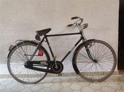 Bicicletta epocaChi non si informa adeguatamente in anticipo corre il rischio di ricevere bicicletta epoca che non hanno la funzione desiderata o sono realizzati con materiali di qualità inferiore. Se volete un prodotto che soddisfi al meglio le vostre aspettative, dovreste provare un bicicletta epoca.
  <p>Per i prodotti si possono trovare test online e confronti tra i prodotti.  I confronti tra i prodotti possono aiutare a confrontare le diverse funzioni o proprietà dei diversi prodotti. Di seguito, spieghiamo perché la ricerca è importante e di cosa si dovrebbe essere consapevoli quando si acquista un articolo.
</p>

<h2>Acquisto di Bicicletta epoca - criteri importanti</h2>

<p>Una lista di controllo può aiutarti a evitare di dover cercare informazioni sui prodotti su decine di siti web. Di seguito è riportato un esempio di una lista di controllo che può aiutarvi a trovare il prodotto giusto. Importanti criteri di acquisto includono, ad esempio:
</p><ul>
<li>Opinioni dei clienti</li>
<li>Confronti dei prezzi</li>
<li>Dettagli del prodotto</li>
<li>Termini e condizioni di consegna</li>
<li>Domande dei clienti e risposte dei marchi</li>
</ul>
<h2>Qual è l