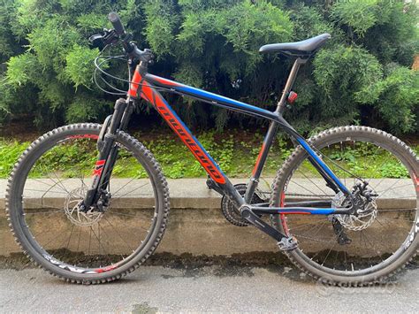 Bicicletta mtb montanaChi non si informa adeguatamente in anticipo corre il rischio di ricevere bicicletta mtb montana che non hanno la funzione desiderata o sono realizzati con materiali di qualità inferiore. Se volete un prodotto che soddisfi al meglio le vostre aspettative, dovreste provare un bicicletta mtb montana.
  <p>Per i prodotti si possono trovare test online e confronti tra i prodotti.  I confronti tra i prodotti possono aiutare a confrontare le diverse funzioni o proprietà dei diversi prodotti. Di seguito, spieghiamo perché la ricerca è importante e di cosa si dovrebbe essere consapevoli quando si acquista un articolo.
</p>

<h2>Acquisto di Bicicletta mtb montana - criteri importanti</h2>

<p>Una lista di controllo può aiutarti a evitare di dover cercare informazioni sui prodotti su decine di siti web. Di seguito è riportato un esempio di una lista di controllo che può aiutarvi a trovare il prodotto giusto. Importanti criteri di acquisto includono, ad esempio:
</p><ul>
<li>Opinioni dei clienti</li>
<li>Confronti dei prezzi</li>
<li>Dettagli del prodotto</li>
<li>Termini e condizioni di consegna</li>
<li>Domande dei clienti e risposte dei marchi</li>
</ul>
<h2>Qual è l