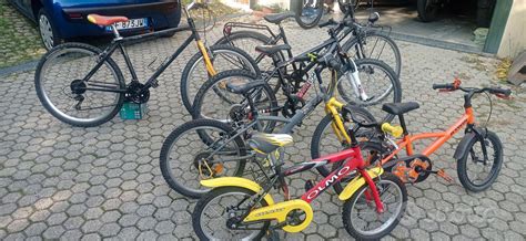Biciclette varieChi non si informa adeguatamente in anticipo corre il rischio di ricevere biciclette varie che non hanno la funzione desiderata o sono realizzati con materiali di qualità inferiore. Se volete un prodotto che soddisfi al meglio le vostre aspettative, dovreste provare un biciclette varie.
  <p>Per i prodotti si possono trovare test online e confronti tra i prodotti.  I confronti tra i prodotti possono aiutare a confrontare le diverse funzioni o proprietà dei diversi prodotti. Di seguito, spieghiamo perché la ricerca è importante e di cosa si dovrebbe essere consapevoli quando si acquista un articolo.
</p>

<h2>Acquisto di Biciclette varie - criteri importanti</h2>

<p>Una lista di controllo può aiutarti a evitare di dover cercare informazioni sui prodotti su decine di siti web. Di seguito è riportato un esempio di una lista di controllo che può aiutarvi a trovare il prodotto giusto. Importanti criteri di acquisto includono, ad esempio:
</p><ul>
<li>Opinioni dei clienti</li>
<li>Confronti dei prezzi</li>
<li>Dettagli del prodotto</li>
<li>Termini e condizioni di consegna</li>
<li>Domande dei clienti e risposte dei marchi</li>
</ul>
<h2>Qual è l