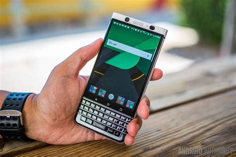 Blackberry keyoneChi non si informa adeguatamente in anticipo corre il rischio di ricevere blackberry keyone che non hanno la funzione desiderata o sono realizzati con materiali di qualità inferiore. Se volete un prodotto che soddisfi al meglio le vostre aspettative, dovreste provare un blackberry keyone.
  <p>Per i prodotti si possono trovare test online e confronti tra i prodotti.  I confronti tra i prodotti possono aiutare a confrontare le diverse funzioni o proprietà dei diversi prodotti. Di seguito, spieghiamo perché la ricerca è importante e di cosa si dovrebbe essere consapevoli quando si acquista un articolo.
</p>

<h2>Acquisto di Blackberry keyone - criteri importanti</h2>

<p>Una lista di controllo può aiutarti a evitare di dover cercare informazioni sui prodotti su decine di siti web. Di seguito è riportato un esempio di una lista di controllo che può aiutarvi a trovare il prodotto giusto. Importanti criteri di acquisto includono, ad esempio:
</p><ul>
<li>Opinioni dei clienti</li>
<li>Confronti dei prezzi</li>
<li>Dettagli del prodotto</li>
<li>Termini e condizioni di consegna</li>
<li>Domande dei clienti e risposte dei marchi</li>
</ul>
<h2>Qual è l