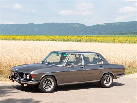 Bmw 3 3 liChi non si informa adeguatamente in anticipo corre il rischio di ricevere bmw 3 3 li che non hanno la funzione desiderata o sono realizzati con materiali di qualità inferiore. Se volete un prodotto che soddisfi al meglio le vostre aspettative, dovreste provare un bmw 3 3 li.
  <p>Per i prodotti si possono trovare test online e confronti tra i prodotti.  I confronti tra i prodotti possono aiutare a confrontare le diverse funzioni o proprietà dei diversi prodotti. Di seguito, spieghiamo perché la ricerca è importante e di cosa si dovrebbe essere consapevoli quando si acquista un articolo.
</p>

<h2>Acquisto di Bmw 3 3 li - criteri importanti</h2>

<p>Una lista di controllo può aiutarti a evitare di dover cercare informazioni sui prodotti su decine di siti web. Di seguito è riportato un esempio di una lista di controllo che può aiutarvi a trovare il prodotto giusto. Importanti criteri di acquisto includono, ad esempio:
</p><ul>
<li>Opinioni dei clienti</li>
<li>Confronti dei prezzi</li>
<li>Dettagli del prodotto</li>
<li>Termini e condizioni di consegna</li>
<li>Domande dei clienti e risposte dei marchi</li>
</ul>
<h2>Qual è l