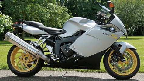Bmw k1200sChi non si informa adeguatamente in anticipo corre il rischio di ricevere bmw k1200s che non hanno la funzione desiderata o sono realizzati con materiali di qualità inferiore. Se volete un prodotto che soddisfi al meglio le vostre aspettative, dovreste provare un bmw k1200s.
  <p>Per i prodotti si possono trovare test online e confronti tra i prodotti.  I confronti tra i prodotti possono aiutare a confrontare le diverse funzioni o proprietà dei diversi prodotti. Di seguito, spieghiamo perché la ricerca è importante e di cosa si dovrebbe essere consapevoli quando si acquista un articolo.
</p>

<h2>Acquisto di Bmw k1200s - criteri importanti</h2>

<p>Una lista di controllo può aiutarti a evitare di dover cercare informazioni sui prodotti su decine di siti web. Di seguito è riportato un esempio di una lista di controllo che può aiutarvi a trovare il prodotto giusto. Importanti criteri di acquisto includono, ad esempio:
</p><ul>
<li>Opinioni dei clienti</li>
<li>Confronti dei prezzi</li>
<li>Dettagli del prodotto</li>
<li>Termini e condizioni di consegna</li>
<li>Domande dei clienti e risposte dei marchi</li>
</ul>
<h2>Qual è l