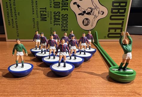 Bologna subbuteoChi non si informa adeguatamente in anticipo corre il rischio di ricevere bologna subbuteo che non hanno la funzione desiderata o sono realizzati con materiali di qualità inferiore. Se volete un prodotto che soddisfi al meglio le vostre aspettative, dovreste provare un bologna subbuteo.
  <p>Per i prodotti si possono trovare test online e confronti tra i prodotti.  I confronti tra i prodotti possono aiutare a confrontare le diverse funzioni o proprietà dei diversi prodotti. Di seguito, spieghiamo perché la ricerca è importante e di cosa si dovrebbe essere consapevoli quando si acquista un articolo.
</p>

<h2>Acquisto di Bologna subbuteo - criteri importanti</h2>

<p>Una lista di controllo può aiutarti a evitare di dover cercare informazioni sui prodotti su decine di siti web. Di seguito è riportato un esempio di una lista di controllo che può aiutarvi a trovare il prodotto giusto. Importanti criteri di acquisto includono, ad esempio:
</p><ul>
<li>Opinioni dei clienti</li>
<li>Confronti dei prezzi</li>
<li>Dettagli del prodotto</li>
<li>Termini e condizioni di consegna</li>
<li>Domande dei clienti e risposte dei marchi</li>
</ul>
<h2>Qual è l