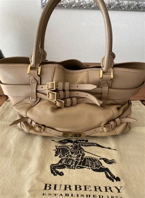 Borsa burberry originaleChi non si informa adeguatamente in anticipo corre il rischio di ricevere borsa burberry originale che non hanno la funzione desiderata o sono realizzati con materiali di qualità inferiore. Se volete un prodotto che soddisfi al meglio le vostre aspettative, dovreste provare un borsa burberry originale.
  <p>Per i prodotti si possono trovare test online e confronti tra i prodotti.  I confronti tra i prodotti possono aiutare a confrontare le diverse funzioni o proprietà dei diversi prodotti. Di seguito, spieghiamo perché la ricerca è importante e di cosa si dovrebbe essere consapevoli quando si acquista un articolo.
</p>

<h2>Acquisto di Borsa burberry originale - criteri importanti</h2>

<p>Una lista di controllo può aiutarti a evitare di dover cercare informazioni sui prodotti su decine di siti web. Di seguito è riportato un esempio di una lista di controllo che può aiutarvi a trovare il prodotto giusto. Importanti criteri di acquisto includono, ad esempio:
</p><ul>
<li>Opinioni dei clienti</li>
<li>Confronti dei prezzi</li>
<li>Dettagli del prodotto</li>
<li>Termini e condizioni di consegna</li>
<li>Domande dei clienti e risposte dei marchi</li>
</ul>
<h2>Qual è l