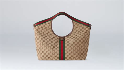 Borsa gucci newChi non si informa adeguatamente in anticipo corre il rischio di ricevere borsa gucci new che non hanno la funzione desiderata o sono realizzati con materiali di qualità inferiore. Se volete un prodotto che soddisfi al meglio le vostre aspettative, dovreste provare un borsa gucci new.
  <p>Per i prodotti si possono trovare test online e confronti tra i prodotti.  I confronti tra i prodotti possono aiutare a confrontare le diverse funzioni o proprietà dei diversi prodotti. Di seguito, spieghiamo perché la ricerca è importante e di cosa si dovrebbe essere consapevoli quando si acquista un articolo.
</p>

<h2>Acquisto di Borsa gucci new - criteri importanti</h2>

<p>Una lista di controllo può aiutarti a evitare di dover cercare informazioni sui prodotti su decine di siti web. Di seguito è riportato un esempio di una lista di controllo che può aiutarvi a trovare il prodotto giusto. Importanti criteri di acquisto includono, ad esempio:
</p><ul>
<li>Opinioni dei clienti</li>
<li>Confronti dei prezzi</li>
<li>Dettagli del prodotto</li>
<li>Termini e condizioni di consegna</li>
<li>Domande dei clienti e risposte dei marchi</li>
</ul>
<h2>Qual è l