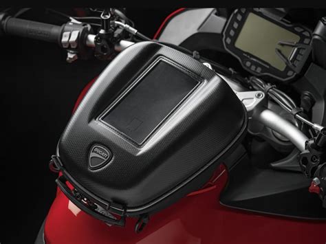 Borsa serbatoio ducatiChi non si informa adeguatamente in anticipo corre il rischio di ricevere borsa serbatoio ducati che non hanno la funzione desiderata o sono realizzati con materiali di qualità inferiore. Se volete un prodotto che soddisfi al meglio le vostre aspettative, dovreste provare un borsa serbatoio ducati.
  <p>Per i prodotti si possono trovare test online e confronti tra i prodotti.  I confronti tra i prodotti possono aiutare a confrontare le diverse funzioni o proprietà dei diversi prodotti. Di seguito, spieghiamo perché la ricerca è importante e di cosa si dovrebbe essere consapevoli quando si acquista un articolo.
</p>

<h2>Acquisto di Borsa serbatoio ducati - criteri importanti</h2>

<p>Una lista di controllo può aiutarti a evitare di dover cercare informazioni sui prodotti su decine di siti web. Di seguito è riportato un esempio di una lista di controllo che può aiutarvi a trovare il prodotto giusto. Importanti criteri di acquisto includono, ad esempio:
</p><ul>
<li>Opinioni dei clienti</li>
<li>Confronti dei prezzi</li>
<li>Dettagli del prodotto</li>
<li>Termini e condizioni di consegna</li>
<li>Domande dei clienti e risposte dei marchi</li>
</ul>
<h2>Qual è l