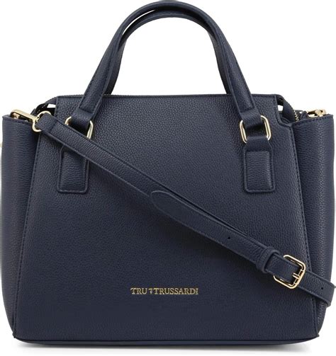 Borsa trussardiChi non si informa adeguatamente in anticipo corre il rischio di ricevere borsa trussardi che non hanno la funzione desiderata o sono realizzati con materiali di qualità inferiore. Se volete un prodotto che soddisfi al meglio le vostre aspettative, dovreste provare un borsa trussardi.
  <p>Per i prodotti si possono trovare test online e confronti tra i prodotti.  I confronti tra i prodotti possono aiutare a confrontare le diverse funzioni o proprietà dei diversi prodotti. Di seguito, spieghiamo perché la ricerca è importante e di cosa si dovrebbe essere consapevoli quando si acquista un articolo.
</p>

<h2>Acquisto di Borsa trussardi - criteri importanti</h2>

<p>Una lista di controllo può aiutarti a evitare di dover cercare informazioni sui prodotti su decine di siti web. Di seguito è riportato un esempio di una lista di controllo che può aiutarvi a trovare il prodotto giusto. Importanti criteri di acquisto includono, ad esempio:
</p><ul>
<li>Opinioni dei clienti</li>
<li>Confronti dei prezzi</li>
<li>Dettagli del prodotto</li>
<li>Termini e condizioni di consegna</li>
<li>Domande dei clienti e risposte dei marchi</li>
</ul>
<h2>Qual è l