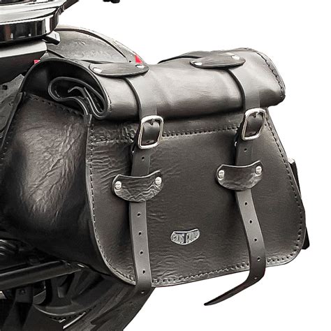 Borse cuoio motoChi non si informa adeguatamente in anticipo corre il rischio di ricevere borse cuoio moto che non hanno la funzione desiderata o sono realizzati con materiali di qualità inferiore. Se volete un prodotto che soddisfi al meglio le vostre aspettative, dovreste provare un borse cuoio moto.
  <p>Per i prodotti si possono trovare test online e confronti tra i prodotti.  I confronti tra i prodotti possono aiutare a confrontare le diverse funzioni o proprietà dei diversi prodotti. Di seguito, spieghiamo perché la ricerca è importante e di cosa si dovrebbe essere consapevoli quando si acquista un articolo.
</p>

<h2>Acquisto di Borse cuoio moto - criteri importanti</h2>

<p>Una lista di controllo può aiutarti a evitare di dover cercare informazioni sui prodotti su decine di siti web. Di seguito è riportato un esempio di una lista di controllo che può aiutarvi a trovare il prodotto giusto. Importanti criteri di acquisto includono, ad esempio:
</p><ul>
<li>Opinioni dei clienti</li>
<li>Confronti dei prezzi</li>
<li>Dettagli del prodotto</li>
<li>Termini e condizioni di consegna</li>
<li>Domande dei clienti e risposte dei marchi</li>
</ul>
<h2>Qual è l