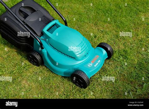 Bosch rotak 320Chi non si informa adeguatamente in anticipo corre il rischio di ricevere bosch rotak 320 che non hanno la funzione desiderata o sono realizzati con materiali di qualità inferiore. Se volete un prodotto che soddisfi al meglio le vostre aspettative, dovreste provare un bosch rotak 320.
  <p>Per i prodotti si possono trovare test online e confronti tra i prodotti.  I confronti tra i prodotti possono aiutare a confrontare le diverse funzioni o proprietà dei diversi prodotti. Di seguito, spieghiamo perché la ricerca è importante e di cosa si dovrebbe essere consapevoli quando si acquista un articolo.
</p>

<h2>Acquisto di Bosch rotak 320 - criteri importanti</h2>

<p>Una lista di controllo può aiutarti a evitare di dover cercare informazioni sui prodotti su decine di siti web. Di seguito è riportato un esempio di una lista di controllo che può aiutarvi a trovare il prodotto giusto. Importanti criteri di acquisto includono, ad esempio:
</p><ul>
<li>Opinioni dei clienti</li>
<li>Confronti dei prezzi</li>
<li>Dettagli del prodotto</li>
<li>Termini e condizioni di consegna</li>
<li>Domande dei clienti e risposte dei marchi</li>
</ul>
<h2>Qual è l