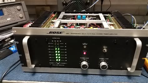 Bose 1800Chi non si informa adeguatamente in anticipo corre il rischio di ricevere bose 1800 che non hanno la funzione desiderata o sono realizzati con materiali di qualità inferiore. Se volete un prodotto che soddisfi al meglio le vostre aspettative, dovreste provare un bose 1800.
  <p>Per i prodotti si possono trovare test online e confronti tra i prodotti.  I confronti tra i prodotti possono aiutare a confrontare le diverse funzioni o proprietà dei diversi prodotti. Di seguito, spieghiamo perché la ricerca è importante e di cosa si dovrebbe essere consapevoli quando si acquista un articolo.
</p>

<h2>Acquisto di Bose 1800 - criteri importanti</h2>

<p>Una lista di controllo può aiutarti a evitare di dover cercare informazioni sui prodotti su decine di siti web. Di seguito è riportato un esempio di una lista di controllo che può aiutarvi a trovare il prodotto giusto. Importanti criteri di acquisto includono, ad esempio:
</p><ul>
<li>Opinioni dei clienti</li>
<li>Confronti dei prezzi</li>
<li>Dettagli del prodotto</li>
<li>Termini e condizioni di consegna</li>
<li>Domande dei clienti e risposte dei marchi</li>
</ul>
<h2>Qual è l