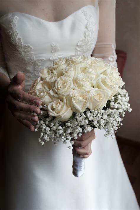 Bouquet sposaChi non si informa adeguatamente in anticipo corre il rischio di ricevere bouquet sposa che non hanno la funzione desiderata o sono realizzati con materiali di qualità inferiore. Se volete un prodotto che soddisfi al meglio le vostre aspettative, dovreste provare un bouquet sposa.
  <p>Per i prodotti si possono trovare test online e confronti tra i prodotti.  I confronti tra i prodotti possono aiutare a confrontare le diverse funzioni o proprietà dei diversi prodotti. Di seguito, spieghiamo perché la ricerca è importante e di cosa si dovrebbe essere consapevoli quando si acquista un articolo.
</p>

<h2>Acquisto di Bouquet sposa - criteri importanti</h2>

<p>Una lista di controllo può aiutarti a evitare di dover cercare informazioni sui prodotti su decine di siti web. Di seguito è riportato un esempio di una lista di controllo che può aiutarvi a trovare il prodotto giusto. Importanti criteri di acquisto includono, ad esempio:
</p><ul>
<li>Opinioni dei clienti</li>
<li>Confronti dei prezzi</li>
<li>Dettagli del prodotto</li>
<li>Termini e condizioni di consegna</li>
<li>Domande dei clienti e risposte dei marchi</li>
</ul>
<h2>Qual è l