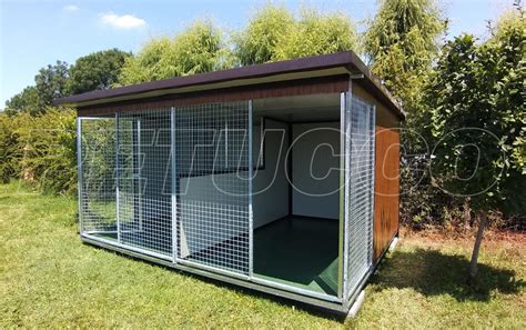 Box legno per caniChi non si informa adeguatamente in anticipo corre il rischio di ricevere box legno per cani che non hanno la funzione desiderata o sono realizzati con materiali di qualità inferiore. Se volete un prodotto che soddisfi al meglio le vostre aspettative, dovreste provare un box legno per cani.
  <p>Per i prodotti si possono trovare test online e confronti tra i prodotti.  I confronti tra i prodotti possono aiutare a confrontare le diverse funzioni o proprietà dei diversi prodotti. Di seguito, spieghiamo perché la ricerca è importante e di cosa si dovrebbe essere consapevoli quando si acquista un articolo.
</p>

<h2>Acquisto di Box legno per cani - criteri importanti</h2>

<p>Una lista di controllo può aiutarti a evitare di dover cercare informazioni sui prodotti su decine di siti web. Di seguito è riportato un esempio di una lista di controllo che può aiutarvi a trovare il prodotto giusto. Importanti criteri di acquisto includono, ad esempio:
</p><ul>
<li>Opinioni dei clienti</li>
<li>Confronti dei prezzi</li>
<li>Dettagli del prodotto</li>
<li>Termini e condizioni di consegna</li>
<li>Domande dei clienti e risposte dei marchi</li>
</ul>
<h2>Qual è l