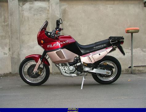 Cagiva 900Chi non si informa adeguatamente in anticipo corre il rischio di ricevere cagiva 900 che non hanno la funzione desiderata o sono realizzati con materiali di qualità inferiore. Se volete un prodotto che soddisfi al meglio le vostre aspettative, dovreste provare un cagiva 900.
  <p>Per i prodotti si possono trovare test online e confronti tra i prodotti.  I confronti tra i prodotti possono aiutare a confrontare le diverse funzioni o proprietà dei diversi prodotti. Di seguito, spieghiamo perché la ricerca è importante e di cosa si dovrebbe essere consapevoli quando si acquista un articolo.
</p>

<h2>Acquisto di Cagiva 900 - criteri importanti</h2>

<p>Una lista di controllo può aiutarti a evitare di dover cercare informazioni sui prodotti su decine di siti web. Di seguito è riportato un esempio di una lista di controllo che può aiutarvi a trovare il prodotto giusto. Importanti criteri di acquisto includono, ad esempio:
</p><ul>
<li>Opinioni dei clienti</li>
<li>Confronti dei prezzi</li>
<li>Dettagli del prodotto</li>
<li>Termini e condizioni di consegna</li>
<li>Domande dei clienti e risposte dei marchi</li>
</ul>
<h2>Qual è l