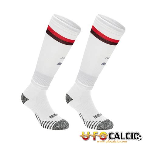 Calzini calcioChi non si informa adeguatamente in anticipo corre il rischio di ricevere calzini calcio che non hanno la funzione desiderata o sono realizzati con materiali di qualità inferiore. Se volete un prodotto che soddisfi al meglio le vostre aspettative, dovreste provare un calzini calcio.
  <p>Per i prodotti si possono trovare test online e confronti tra i prodotti.  I confronti tra i prodotti possono aiutare a confrontare le diverse funzioni o proprietà dei diversi prodotti. Di seguito, spieghiamo perché la ricerca è importante e di cosa si dovrebbe essere consapevoli quando si acquista un articolo.
</p>

<h2>Acquisto di Calzini calcio - criteri importanti</h2>

<p>Una lista di controllo può aiutarti a evitare di dover cercare informazioni sui prodotti su decine di siti web. Di seguito è riportato un esempio di una lista di controllo che può aiutarvi a trovare il prodotto giusto. Importanti criteri di acquisto includono, ad esempio:
</p><ul>
<li>Opinioni dei clienti</li>
<li>Confronti dei prezzi</li>
<li>Dettagli del prodotto</li>
<li>Termini e condizioni di consegna</li>
<li>Domande dei clienti e risposte dei marchi</li>
</ul>
<h2>Qual è l