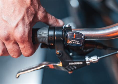 Cambio biciChi non si informa adeguatamente in anticipo corre il rischio di ricevere cambio bici che non hanno la funzione desiderata o sono realizzati con materiali di qualità inferiore. Se volete un prodotto che soddisfi al meglio le vostre aspettative, dovreste provare un cambio bici.
  <p>Per i prodotti si possono trovare test online e confronti tra i prodotti.  I confronti tra i prodotti possono aiutare a confrontare le diverse funzioni o proprietà dei diversi prodotti. Di seguito, spieghiamo perché la ricerca è importante e di cosa si dovrebbe essere consapevoli quando si acquista un articolo.
</p>

<h2>Acquisto di Cambio bici - criteri importanti</h2>

<p>Una lista di controllo può aiutarti a evitare di dover cercare informazioni sui prodotti su decine di siti web. Di seguito è riportato un esempio di una lista di controllo che può aiutarvi a trovare il prodotto giusto. Importanti criteri di acquisto includono, ad esempio:
</p><ul>
<li>Opinioni dei clienti</li>
<li>Confronti dei prezzi</li>
<li>Dettagli del prodotto</li>
<li>Termini e condizioni di consegna</li>
<li>Domande dei clienti e risposte dei marchi</li>
</ul>
<h2>Qual è l