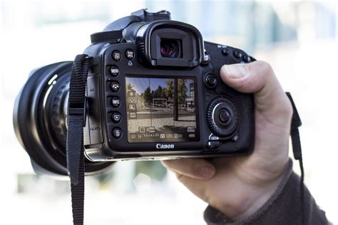 CameraChi non si informa adeguatamente in anticipo corre il rischio di ricevere camera che non hanno la funzione desiderata o sono realizzati con materiali di qualità inferiore. Se volete un prodotto che soddisfi al meglio le vostre aspettative, dovreste provare un camera.
  <p>Per i prodotti si possono trovare test online e confronti tra i prodotti.  I confronti tra i prodotti possono aiutare a confrontare le diverse funzioni o proprietà dei diversi prodotti. Di seguito, spieghiamo perché la ricerca è importante e di cosa si dovrebbe essere consapevoli quando si acquista un articolo.
</p>

<h2>Acquisto di Camera - criteri importanti</h2>

<p>Una lista di controllo può aiutarti a evitare di dover cercare informazioni sui prodotti su decine di siti web. Di seguito è riportato un esempio di una lista di controllo che può aiutarvi a trovare il prodotto giusto. Importanti criteri di acquisto includono, ad esempio:
</p><ul>
<li>Opinioni dei clienti</li>
<li>Confronti dei prezzi</li>
<li>Dettagli del prodotto</li>
<li>Termini e condizioni di consegna</li>
<li>Domande dei clienti e risposte dei marchi</li>
</ul>
<h2>Qual è l
