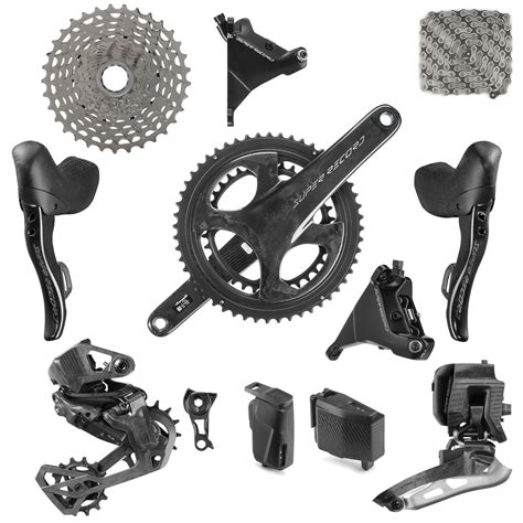 Campagnolo speedChi non si informa adeguatamente in anticipo corre il rischio di ricevere campagnolo speed che non hanno la funzione desiderata o sono realizzati con materiali di qualità inferiore. Se volete un prodotto che soddisfi al meglio le vostre aspettative, dovreste provare un campagnolo speed.
  <p>Per i prodotti si possono trovare test online e confronti tra i prodotti.  I confronti tra i prodotti possono aiutare a confrontare le diverse funzioni o proprietà dei diversi prodotti. Di seguito, spieghiamo perché la ricerca è importante e di cosa si dovrebbe essere consapevoli quando si acquista un articolo.
</p>

<h2>Acquisto di Campagnolo speed - criteri importanti</h2>

<p>Una lista di controllo può aiutarti a evitare di dover cercare informazioni sui prodotti su decine di siti web. Di seguito è riportato un esempio di una lista di controllo che può aiutarvi a trovare il prodotto giusto. Importanti criteri di acquisto includono, ad esempio:
</p><ul>
<li>Opinioni dei clienti</li>
<li>Confronti dei prezzi</li>
<li>Dettagli del prodotto</li>
<li>Termini e condizioni di consegna</li>
<li>Domande dei clienti e risposte dei marchi</li>
</ul>
<h2>Qual è l