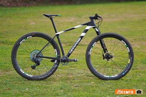 Cannondale fsiChi non si informa adeguatamente in anticipo corre il rischio di ricevere cannondale fsi che non hanno la funzione desiderata o sono realizzati con materiali di qualità inferiore. Se volete un prodotto che soddisfi al meglio le vostre aspettative, dovreste provare un cannondale fsi.
  <p>Per i prodotti si possono trovare test online e confronti tra i prodotti.  I confronti tra i prodotti possono aiutare a confrontare le diverse funzioni o proprietà dei diversi prodotti. Di seguito, spieghiamo perché la ricerca è importante e di cosa si dovrebbe essere consapevoli quando si acquista un articolo.
</p>

<h2>Acquisto di Cannondale fsi - criteri importanti</h2>

<p>Una lista di controllo può aiutarti a evitare di dover cercare informazioni sui prodotti su decine di siti web. Di seguito è riportato un esempio di una lista di controllo che può aiutarvi a trovare il prodotto giusto. Importanti criteri di acquisto includono, ad esempio:
</p><ul>
<li>Opinioni dei clienti</li>
<li>Confronti dei prezzi</li>
<li>Dettagli del prodotto</li>
<li>Termini e condizioni di consegna</li>
<li>Domande dei clienti e risposte dei marchi</li>
</ul>
<h2>Qual è l