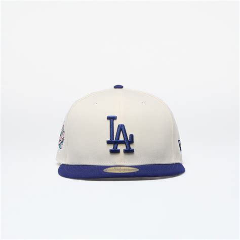 Cappelli new era dodgersChi non si informa adeguatamente in anticipo corre il rischio di ricevere cappelli new era dodgers che non hanno la funzione desiderata o sono realizzati con materiali di qualità inferiore. Se volete un prodotto che soddisfi al meglio le vostre aspettative, dovreste provare un cappelli new era dodgers.
  <p>Per i prodotti si possono trovare test online e confronti tra i prodotti.  I confronti tra i prodotti possono aiutare a confrontare le diverse funzioni o proprietà dei diversi prodotti. Di seguito, spieghiamo perché la ricerca è importante e di cosa si dovrebbe essere consapevoli quando si acquista un articolo.
</p>

<h2>Acquisto di Cappelli new era dodgers - criteri importanti</h2>

<p>Una lista di controllo può aiutarti a evitare di dover cercare informazioni sui prodotti su decine di siti web. Di seguito è riportato un esempio di una lista di controllo che può aiutarvi a trovare il prodotto giusto. Importanti criteri di acquisto includono, ad esempio:
</p><ul>
<li>Opinioni dei clienti</li>
<li>Confronti dei prezzi</li>
<li>Dettagli del prodotto</li>
<li>Termini e condizioni di consegna</li>
<li>Domande dei clienti e risposte dei marchi</li>
</ul>
<h2>Qual è l
