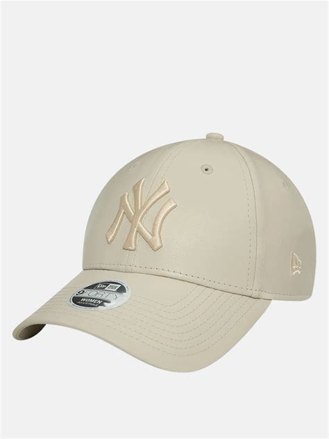 Cappelli new yorkChi non si informa adeguatamente in anticipo corre il rischio di ricevere cappelli new york che non hanno la funzione desiderata o sono realizzati con materiali di qualità inferiore. Se volete un prodotto che soddisfi al meglio le vostre aspettative, dovreste provare un cappelli new york.
  <p>Per i prodotti si possono trovare test online e confronti tra i prodotti.  I confronti tra i prodotti possono aiutare a confrontare le diverse funzioni o proprietà dei diversi prodotti. Di seguito, spieghiamo perché la ricerca è importante e di cosa si dovrebbe essere consapevoli quando si acquista un articolo.
</p>

<h2>Acquisto di Cappelli new york - criteri importanti</h2>

<p>Una lista di controllo può aiutarti a evitare di dover cercare informazioni sui prodotti su decine di siti web. Di seguito è riportato un esempio di una lista di controllo che può aiutarvi a trovare il prodotto giusto. Importanti criteri di acquisto includono, ad esempio:
</p><ul>
<li>Opinioni dei clienti</li>
<li>Confronti dei prezzi</li>
<li>Dettagli del prodotto</li>
<li>Termini e condizioni di consegna</li>
<li>Domande dei clienti e risposte dei marchi</li>
</ul>
<h2>Qual è l