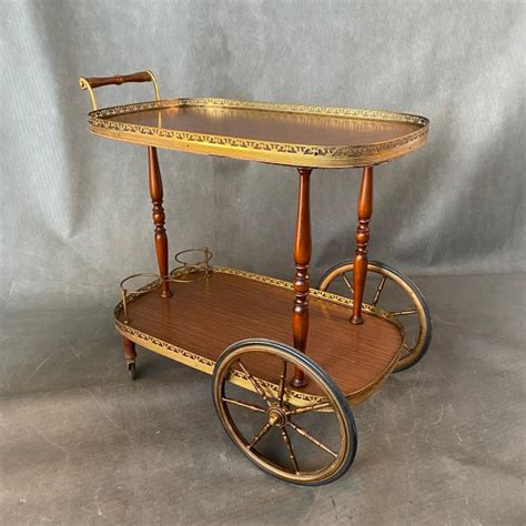 Carrello legnoChi non si informa adeguatamente in anticipo corre il rischio di ricevere carrello legno che non hanno la funzione desiderata o sono realizzati con materiali di qualità inferiore. Se volete un prodotto che soddisfi al meglio le vostre aspettative, dovreste provare un carrello legno.
  <p>Per i prodotti si possono trovare test online e confronti tra i prodotti.  I confronti tra i prodotti possono aiutare a confrontare le diverse funzioni o proprietà dei diversi prodotti. Di seguito, spieghiamo perché la ricerca è importante e di cosa si dovrebbe essere consapevoli quando si acquista un articolo.
</p>

<h2>Acquisto di Carrello legno - criteri importanti</h2>

<p>Una lista di controllo può aiutarti a evitare di dover cercare informazioni sui prodotti su decine di siti web. Di seguito è riportato un esempio di una lista di controllo che può aiutarvi a trovare il prodotto giusto. Importanti criteri di acquisto includono, ad esempio:
</p><ul>
<li>Opinioni dei clienti</li>
<li>Confronti dei prezzi</li>
<li>Dettagli del prodotto</li>
<li>Termini e condizioni di consegna</li>
<li>Domande dei clienti e risposte dei marchi</li>
</ul>
<h2>Qual è l