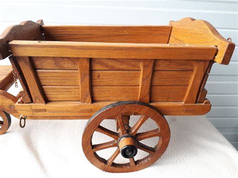 Carretto legnoChi non si informa adeguatamente in anticipo corre il rischio di ricevere carretto legno che non hanno la funzione desiderata o sono realizzati con materiali di qualità inferiore. Se volete un prodotto che soddisfi al meglio le vostre aspettative, dovreste provare un carretto legno.
  <p>Per i prodotti si possono trovare test online e confronti tra i prodotti.  I confronti tra i prodotti possono aiutare a confrontare le diverse funzioni o proprietà dei diversi prodotti. Di seguito, spieghiamo perché la ricerca è importante e di cosa si dovrebbe essere consapevoli quando si acquista un articolo.
</p>

<h2>Acquisto di Carretto legno - criteri importanti</h2>

<p>Una lista di controllo può aiutarti a evitare di dover cercare informazioni sui prodotti su decine di siti web. Di seguito è riportato un esempio di una lista di controllo che può aiutarvi a trovare il prodotto giusto. Importanti criteri di acquisto includono, ad esempio:
</p><ul>
<li>Opinioni dei clienti</li>
<li>Confronti dei prezzi</li>
<li>Dettagli del prodotto</li>
<li>Termini e condizioni di consegna</li>
<li>Domande dei clienti e risposte dei marchi</li>
</ul>
<h2>Qual è l