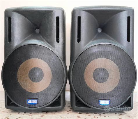 Casse 100 wattChi non si informa adeguatamente in anticipo corre il rischio di ricevere casse 100 watt che non hanno la funzione desiderata o sono realizzati con materiali di qualità inferiore. Se volete un prodotto che soddisfi al meglio le vostre aspettative, dovreste provare un casse 100 watt.
  <p>Per i prodotti si possono trovare test online e confronti tra i prodotti.  I confronti tra i prodotti possono aiutare a confrontare le diverse funzioni o proprietà dei diversi prodotti. Di seguito, spieghiamo perché la ricerca è importante e di cosa si dovrebbe essere consapevoli quando si acquista un articolo.
</p>

<h2>Acquisto di Casse 100 watt - criteri importanti</h2>

<p>Una lista di controllo può aiutarti a evitare di dover cercare informazioni sui prodotti su decine di siti web. Di seguito è riportato un esempio di una lista di controllo che può aiutarvi a trovare il prodotto giusto. Importanti criteri di acquisto includono, ad esempio:
</p><ul>
<li>Opinioni dei clienti</li>
<li>Confronti dei prezzi</li>
<li>Dettagli del prodotto</li>
<li>Termini e condizioni di consegna</li>
<li>Domande dei clienti e risposte dei marchi</li>
</ul>
<h2>Qual è l