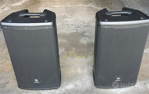 Casse jbl 300wChi non si informa adeguatamente in anticipo corre il rischio di ricevere casse jbl 300w che non hanno la funzione desiderata o sono realizzati con materiali di qualità inferiore. Se volete un prodotto che soddisfi al meglio le vostre aspettative, dovreste provare un casse jbl 300w.
  <p>Per i prodotti si possono trovare test online e confronti tra i prodotti.  I confronti tra i prodotti possono aiutare a confrontare le diverse funzioni o proprietà dei diversi prodotti. Di seguito, spieghiamo perché la ricerca è importante e di cosa si dovrebbe essere consapevoli quando si acquista un articolo.
</p>

<h2>Acquisto di Casse jbl 300w - criteri importanti</h2>

<p>Una lista di controllo può aiutarti a evitare di dover cercare informazioni sui prodotti su decine di siti web. Di seguito è riportato un esempio di una lista di controllo che può aiutarvi a trovare il prodotto giusto. Importanti criteri di acquisto includono, ad esempio:
</p><ul>
<li>Opinioni dei clienti</li>
<li>Confronti dei prezzi</li>
<li>Dettagli del prodotto</li>
<li>Termini e condizioni di consegna</li>
<li>Domande dei clienti e risposte dei marchi</li>
</ul>
<h2>Qual è l