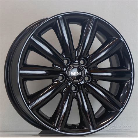 Cerchi mini 17 bianchiChi non si informa adeguatamente in anticipo corre il rischio di ricevere cerchi mini 17 bianchi che non hanno la funzione desiderata o sono realizzati con materiali di qualità inferiore. Se volete un prodotto che soddisfi al meglio le vostre aspettative, dovreste provare un cerchi mini 17 bianchi.
  <p>Per i prodotti si possono trovare test online e confronti tra i prodotti.  I confronti tra i prodotti possono aiutare a confrontare le diverse funzioni o proprietà dei diversi prodotti. Di seguito, spieghiamo perché la ricerca è importante e di cosa si dovrebbe essere consapevoli quando si acquista un articolo.
</p>

<h2>Acquisto di Cerchi mini 17 bianchi - criteri importanti</h2>

<p>Una lista di controllo può aiutarti a evitare di dover cercare informazioni sui prodotti su decine di siti web. Di seguito è riportato un esempio di una lista di controllo che può aiutarvi a trovare il prodotto giusto. Importanti criteri di acquisto includono, ad esempio:
</p><ul>
<li>Opinioni dei clienti</li>
<li>Confronti dei prezzi</li>
<li>Dettagli del prodotto</li>
<li>Termini e condizioni di consegna</li>
<li>Domande dei clienti e risposte dei marchi</li>
</ul>
<h2>Qual è l